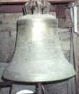-Peter- und Pauls- Glocke, Ton b`, Gewicht 320 KG; Unterer Durchmesser 81 cm.