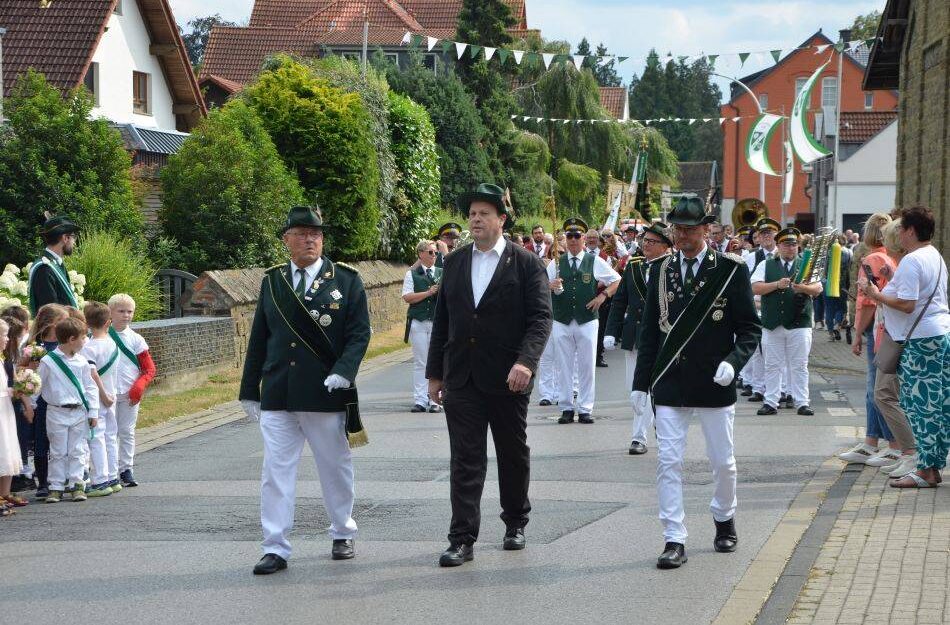 20260728_Umzug Montag06