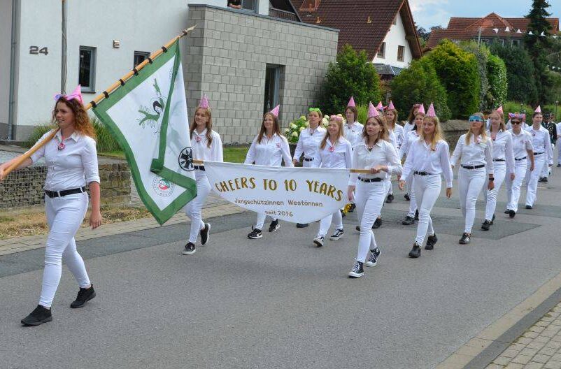20260728_Umzug Montag11